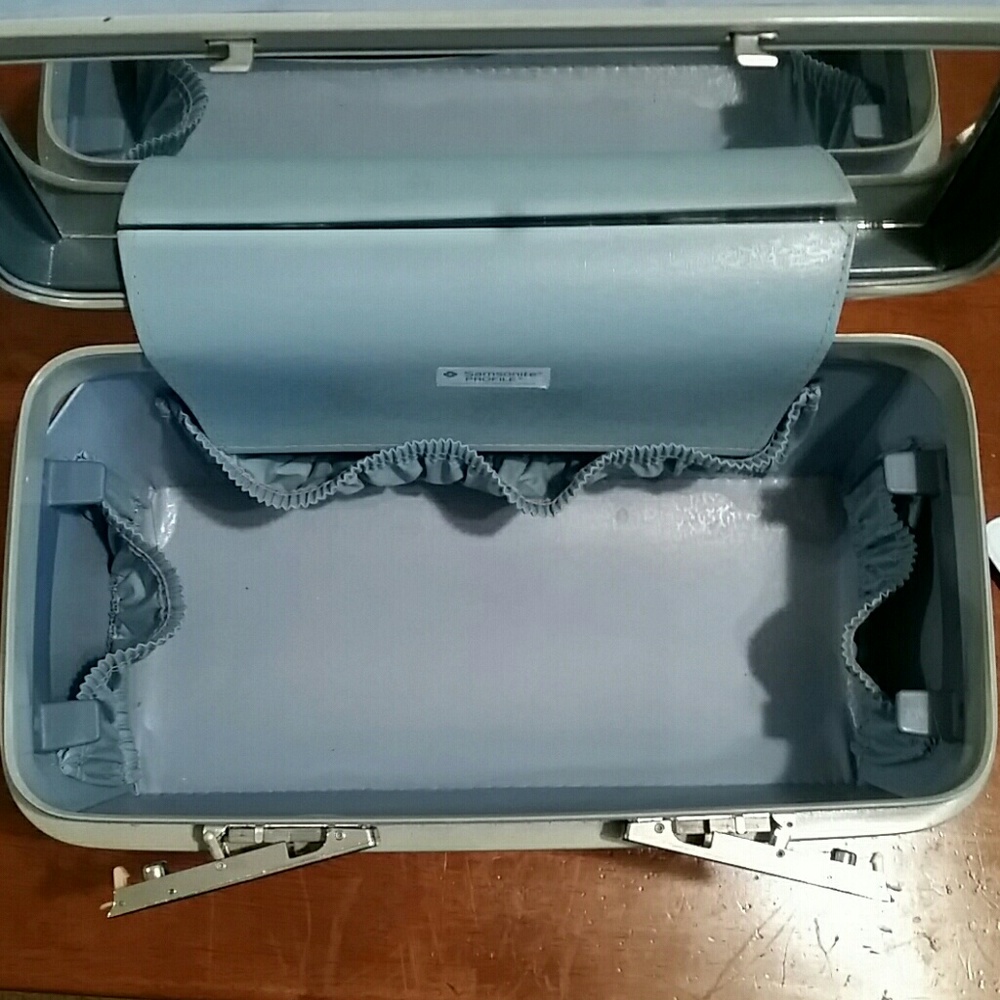 Vintage Samsonite Profile Train case - Picture 4 of 10